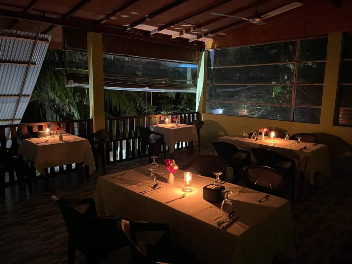 Green Leaf Guest House - Omadhoo Екстер'єр фото